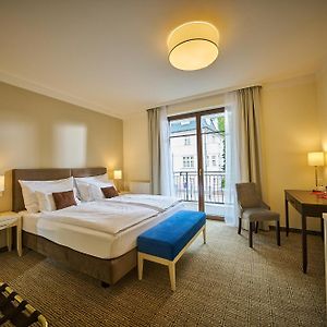 Superior Zimmer mit Kingsize-Bett